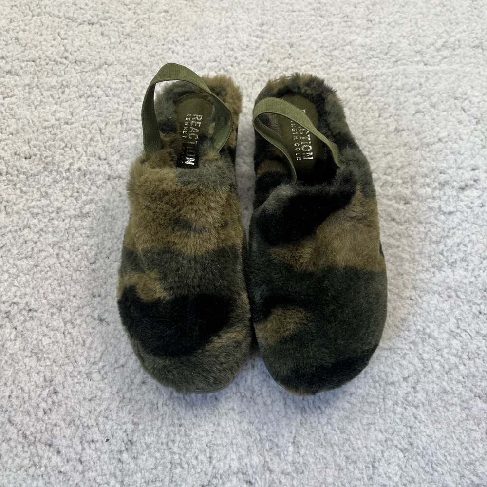NEW Women's Reaction Kenneth Cole Green Brown Faux Fur Slipper with Strap Size 6